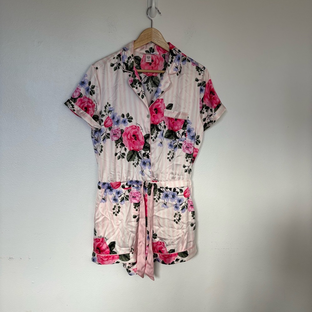 Victoria's Secret Satin‎ Pink Floral Drawstring Waist Romper Pajamas Size Medium